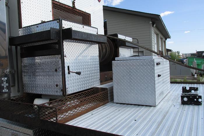 Used 2007 Kenworth T 800 Winch truck