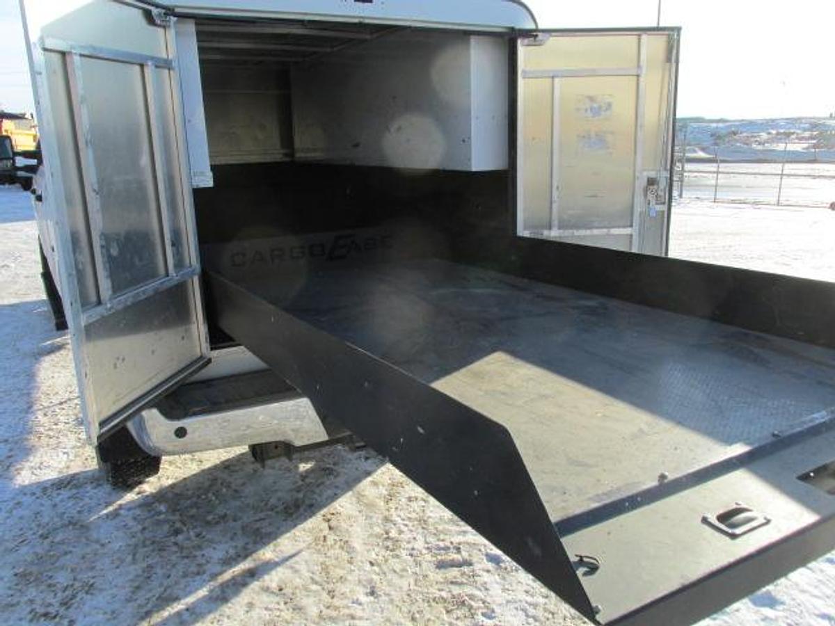 Used 2017 Ford F350 Crew Cab 4x4 8 ft box