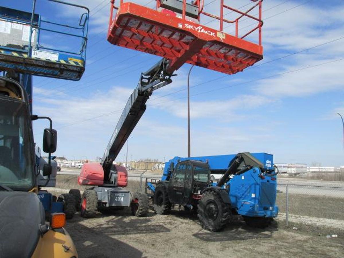 Used 2014 Skyjack SJ66T boom lift