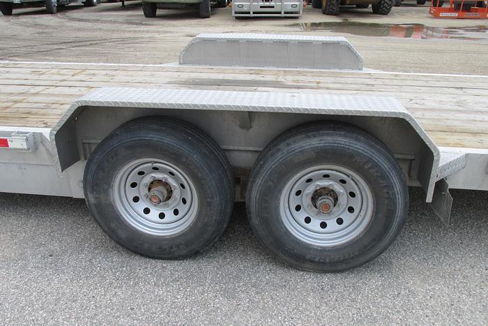Used 2023 BW Trailers 82" x 22 ft aluminum tilt deck equipment trailer