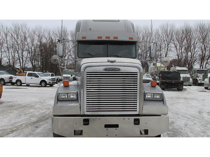Used 2007 Freightliner Classic 120