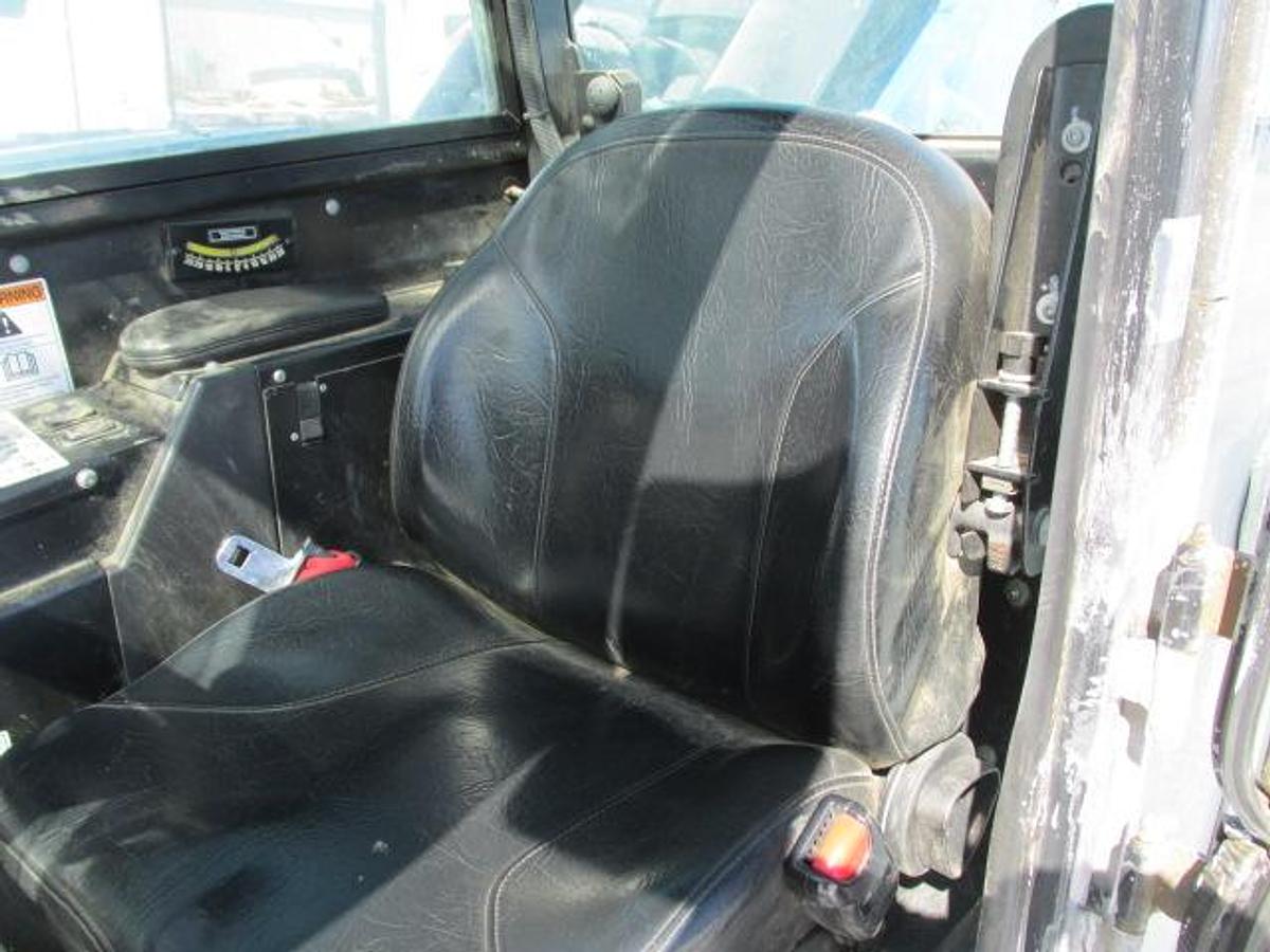 Used 2019 Genie GTH 1056 telehandler 10,000 lb lift