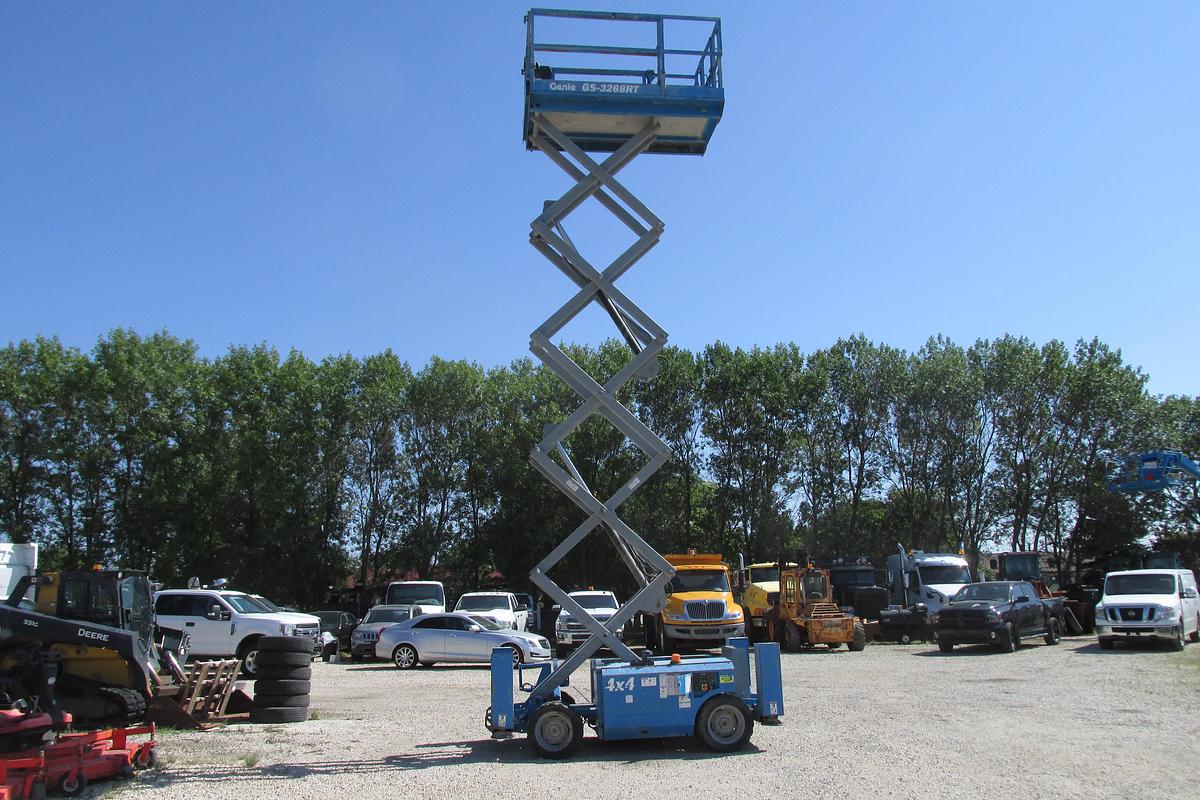 Used 2008 Genie GS 3268 Rough Terrain scissor lift