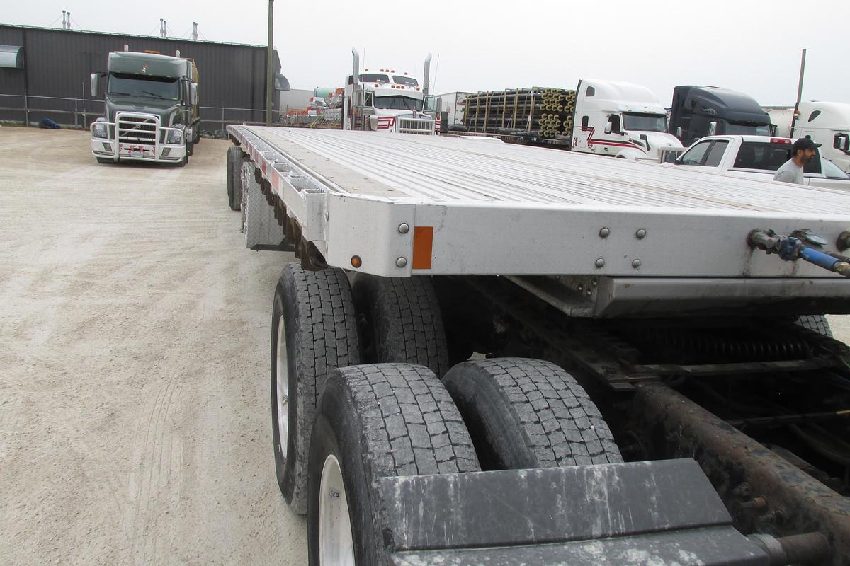 Used 2021 Doonan 53 ft Flat Deck tandem Cali Legal Aluminum trailer