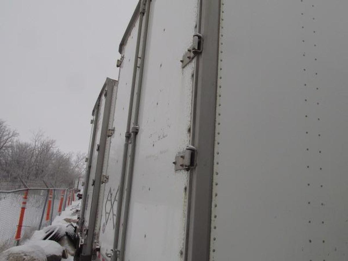 Used 2011 Utility tandem axle heated van trailer