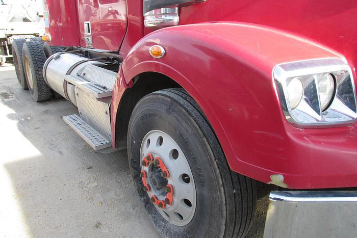 Used 2016 Freightliner Coronado heavy spec 18 spd