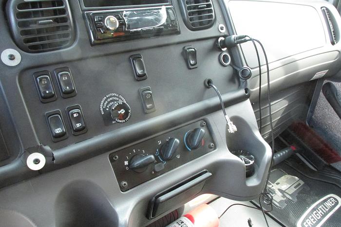 Used 2015 Freightliner M2 Cummins power hydraulic brakes 24 ft box