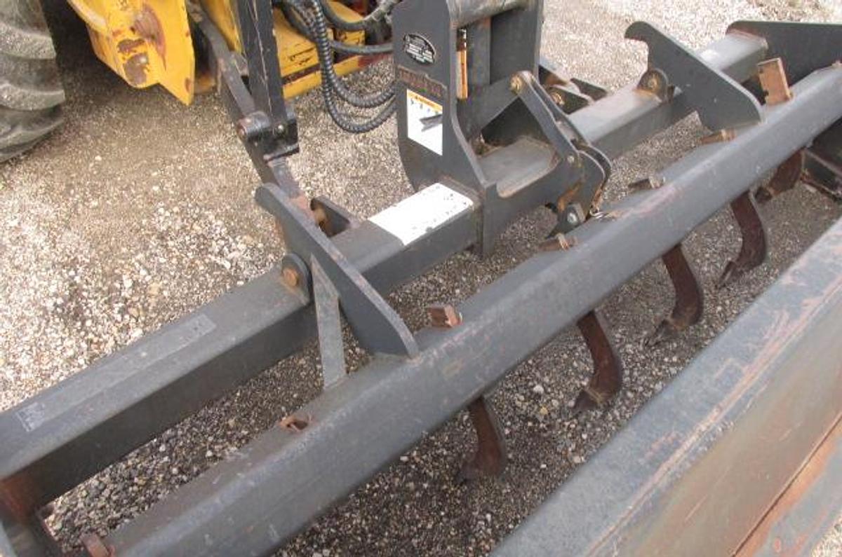 Used 2009 Caterpillar 414E IL landscape / skip loader