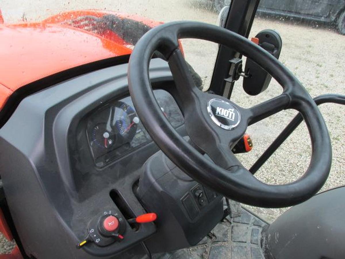 Used 2019 Kioti CK3510CHSE tractor with loader and scapper box