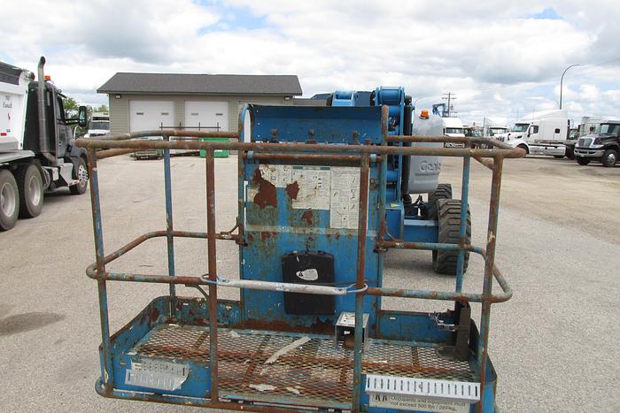 Used 2008 Genie Z45/25 man lift 4x4 diesel engine