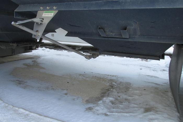 Used 2024 Lode King Super B grain trailer with pup