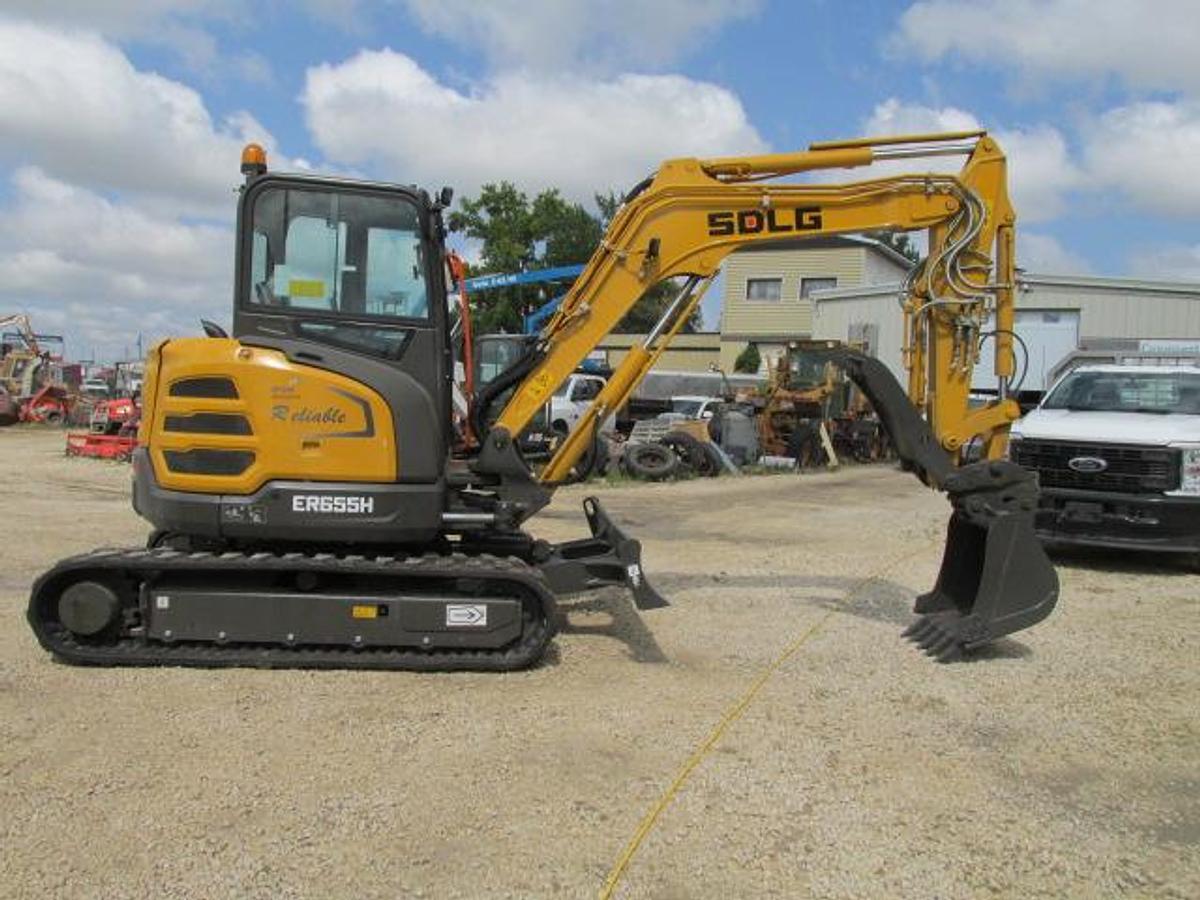 5 ton Excavator for $88,000 0% financing for 3 years  O.A.C