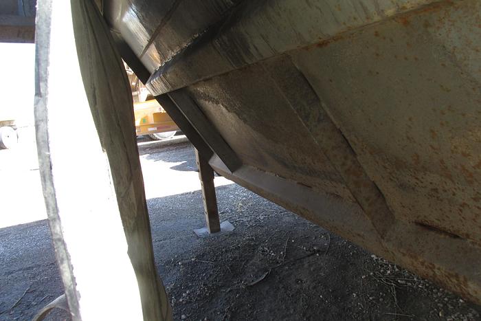 Used 2005 Midland Cross belly dump trailer