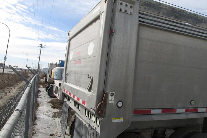 Used 2009 Mac Tandem End Dump