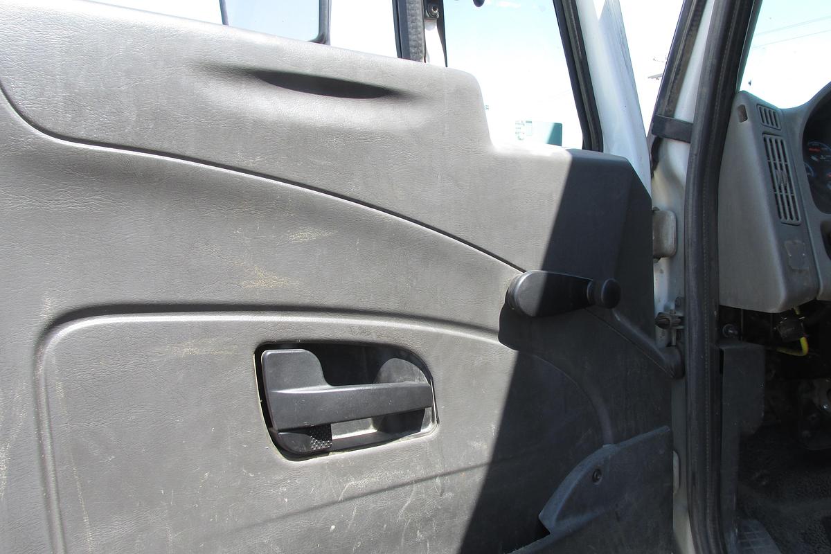 Used 2013 International 4400 Tandem Dump truck