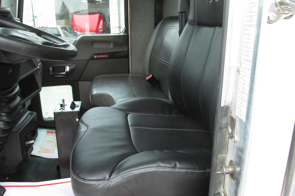 Used 2014 Kenworth T 370 hydraulic brake dump truck