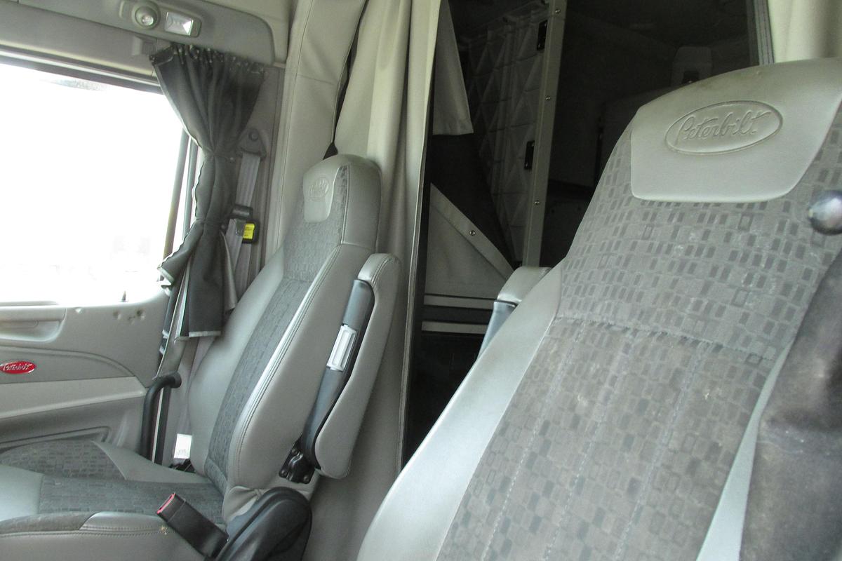 Used 2019 Peterbilt 579