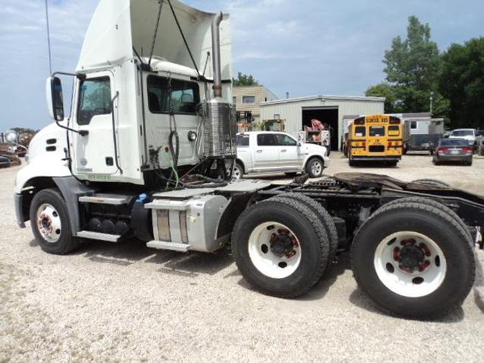 Used 2014 Mack Pinnacle CXU 613