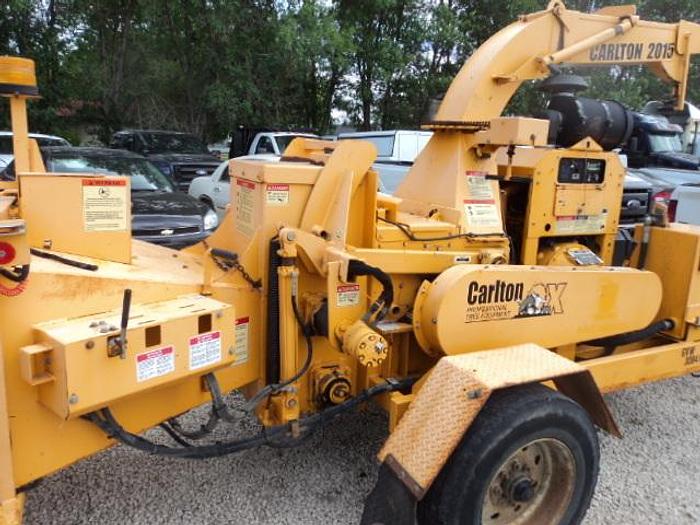 Used 2010 Carlton OX 2015 wood chipper 15 in wood chipper