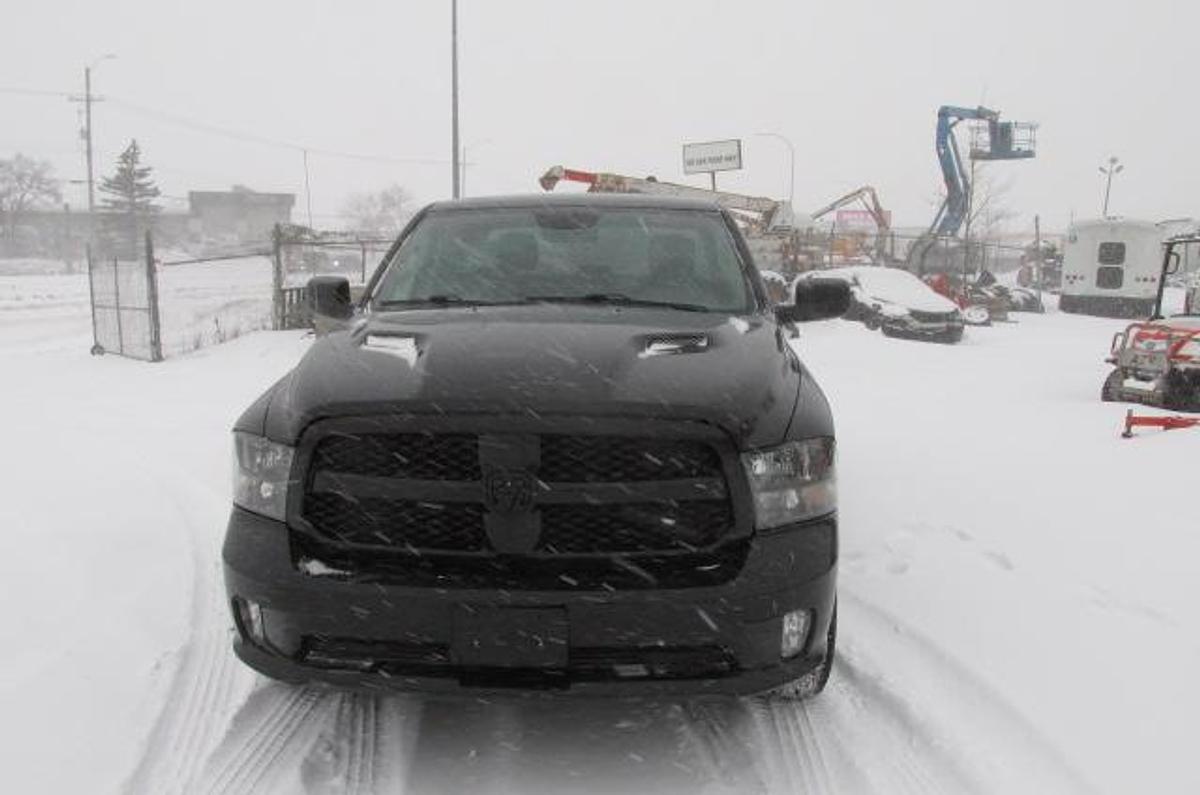 Used 2019 Ram 1500 Classic Crew Cab 4x4 Midnight Edition