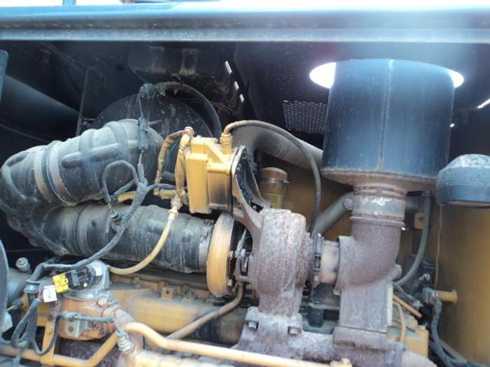 Used 2013 John Deere 870 GP with wing