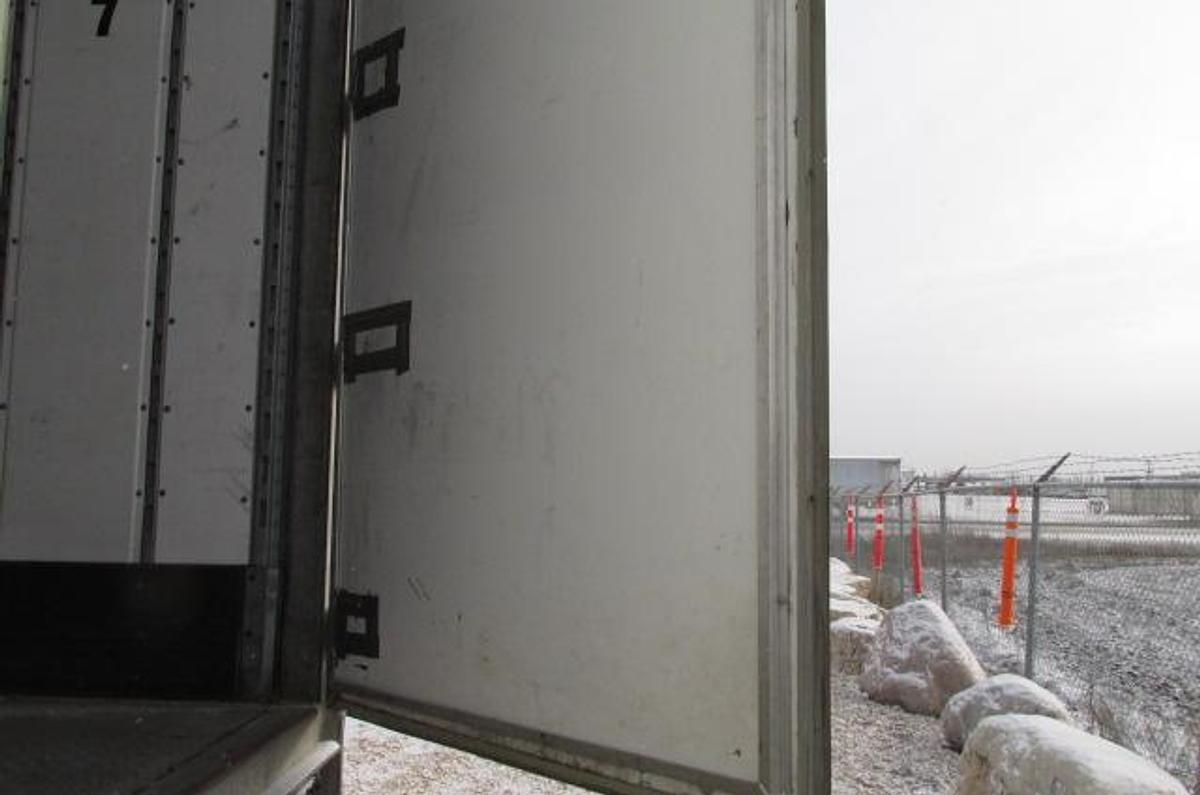 Used 2019 Vanguard Tandem Heated Van trailer