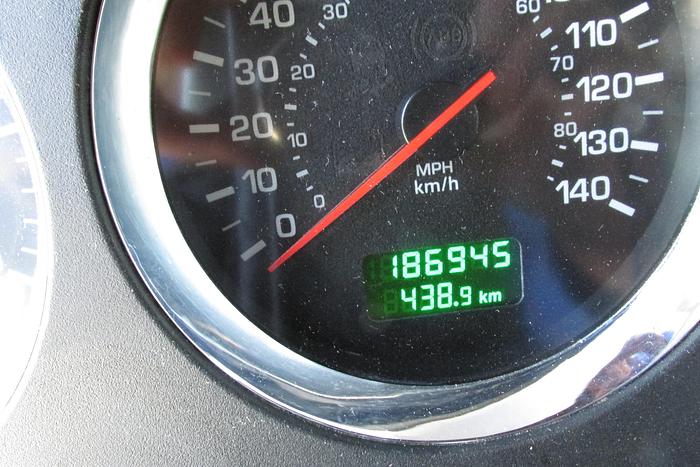 Used 2023 Kenworth W 900 565 hp Cummins 18 speed