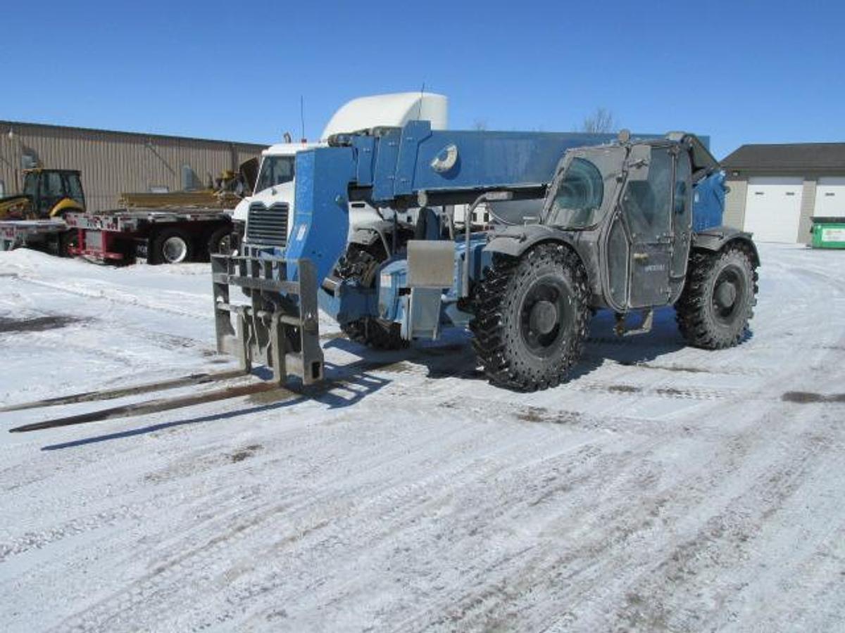 Used 2019 Genie GTH 1056 telehandler 10,000 lb lift