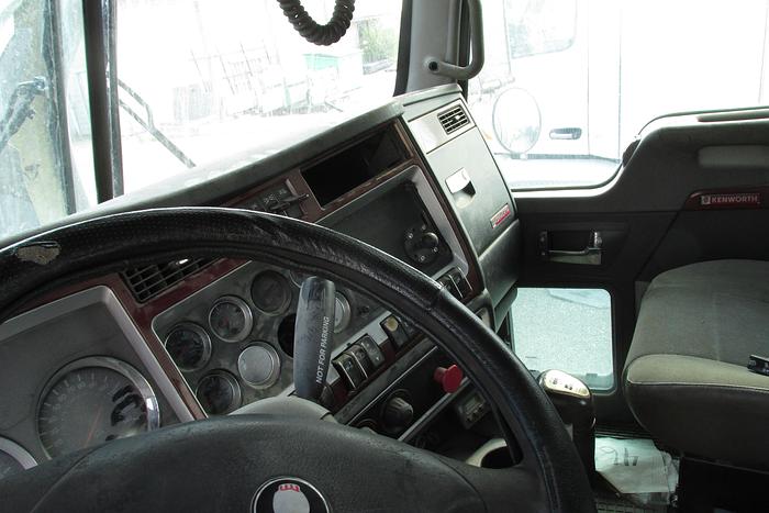 Used 2007 Kenworth T 800 Winch truck