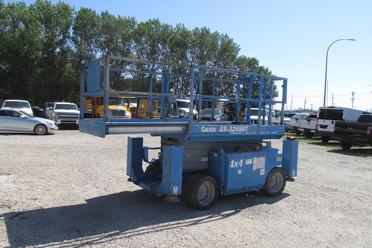 Used 2008 Genie GS 3268 Rough Terrain scissor lift