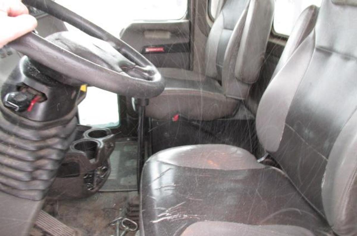 Used 2012 Kenworth T 370 Tandem axle flat deck