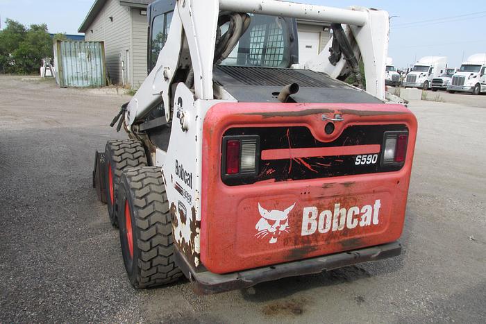 Used 2013 Bobcat S 590 skid steer