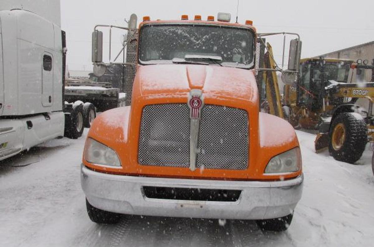 Used 2012 Kenworth T 370 Tandem axle flat deck