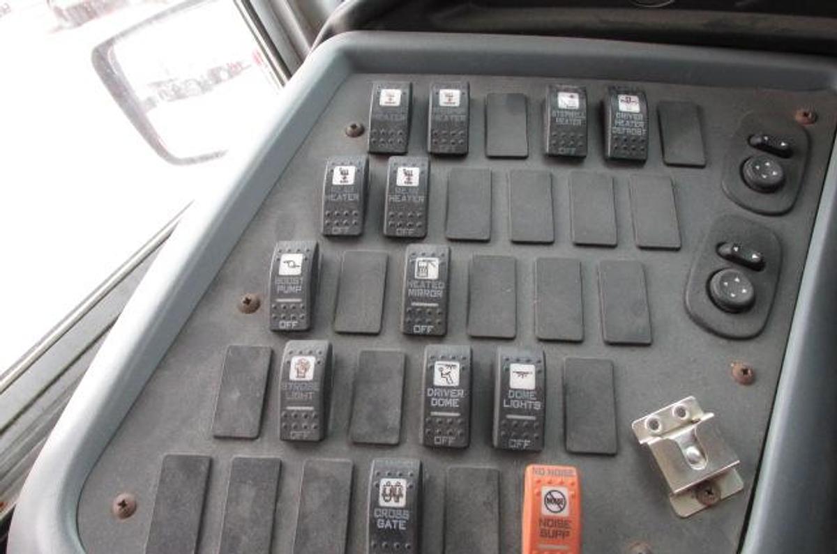 Used 2015 IC 71 passenger school bus