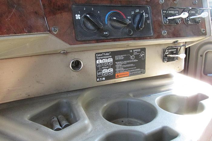 Used 2010 International 9200i with ISX 500 hp and wet kit