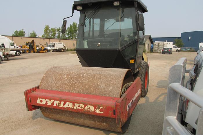Used 2011 Dynapac CA 152D smooth drum roller
