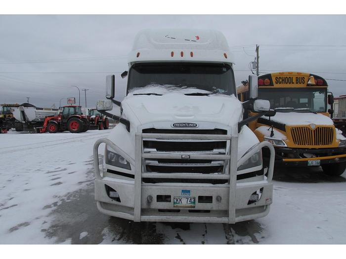Used 2018 Freightliner Cascadia