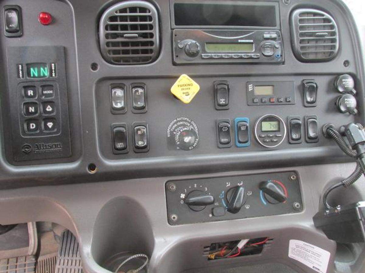 Used 2014 Freightliner M2 Tandem axle Septic truck
