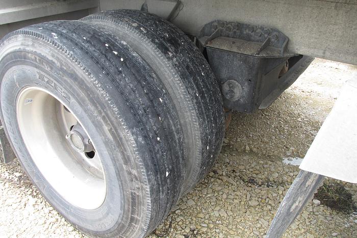 Used 2024 Reitnouer 53 ft flat deck Big Bubba