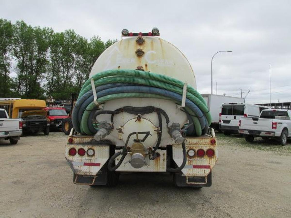 Used 2014 Freightliner M2 Tandem axle Septic truck