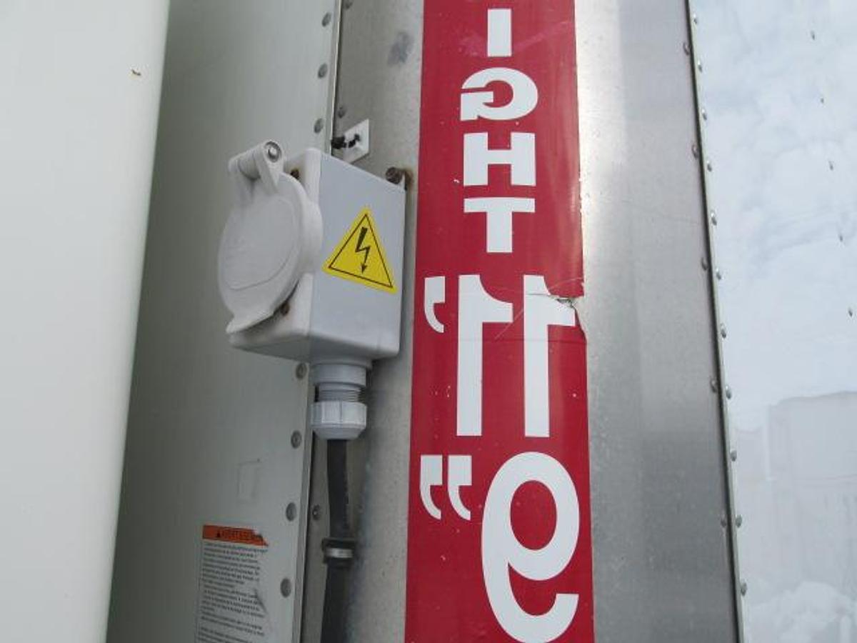 Used 2012 Hino 268 with 20 ft box and tailgate