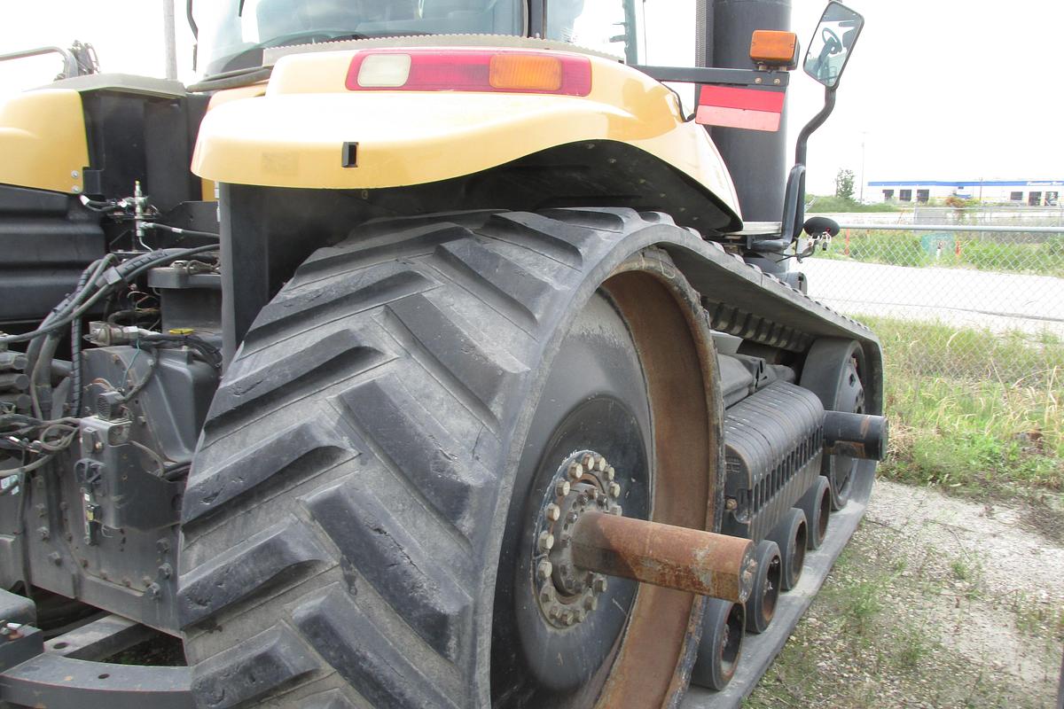 Used 2017 Challenger MT865E