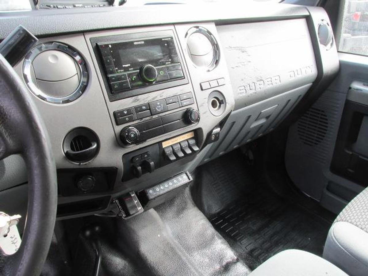 Used 2016 Ford F 550 Crew Cab 4x4 with Brandex service body 