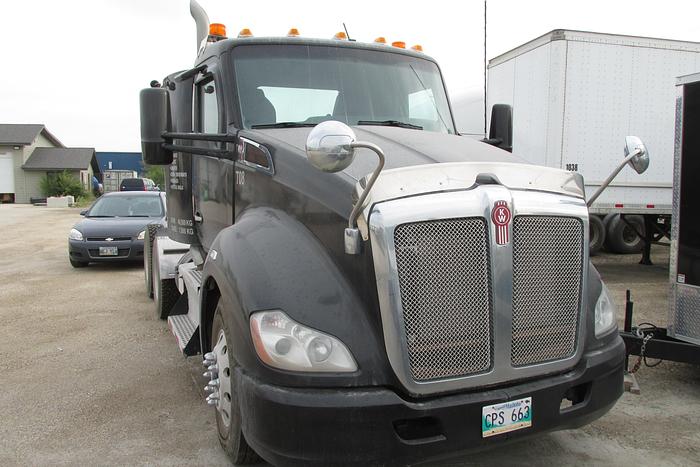 Used 2016 Kenworth T 680 with wet kit