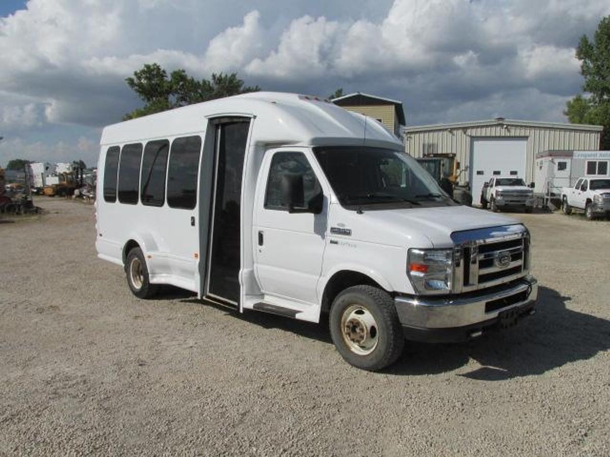 Used 2013 Ford E 350 Crestline Turtle top 15 passsenger bus