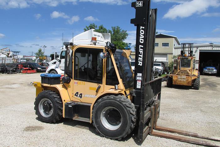 Used 2014 Loadlifter Laborer 10000 4x4 fork lift 9000 lb lift