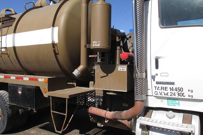 Used 2008 Sterling Presvac 3000 gal