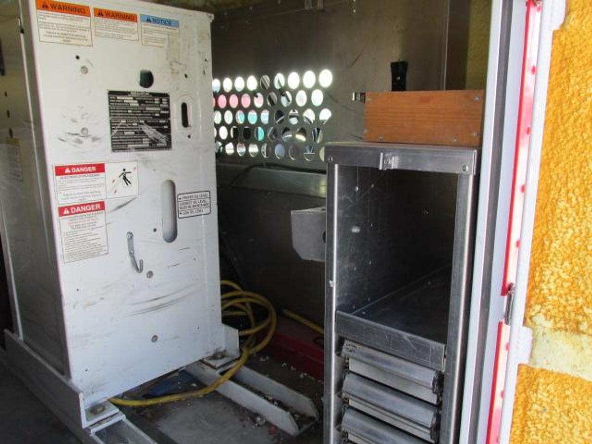 Used 2016 Ford E350 bucket van with Dur A Lift 34 ' working height lift