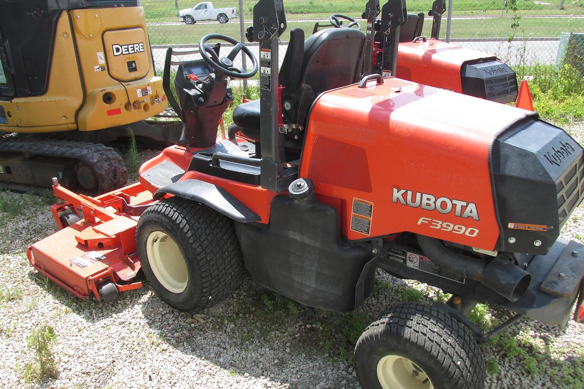 Used 2016 Kubota F 3990 4x4 mower with 72" deck