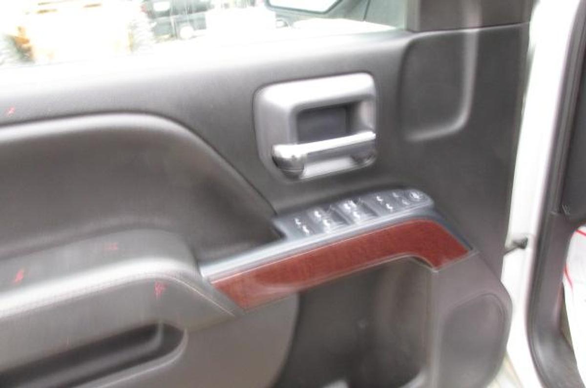 Used 2018 GMC Sierra b2500 Crew Cab 4x4 long box